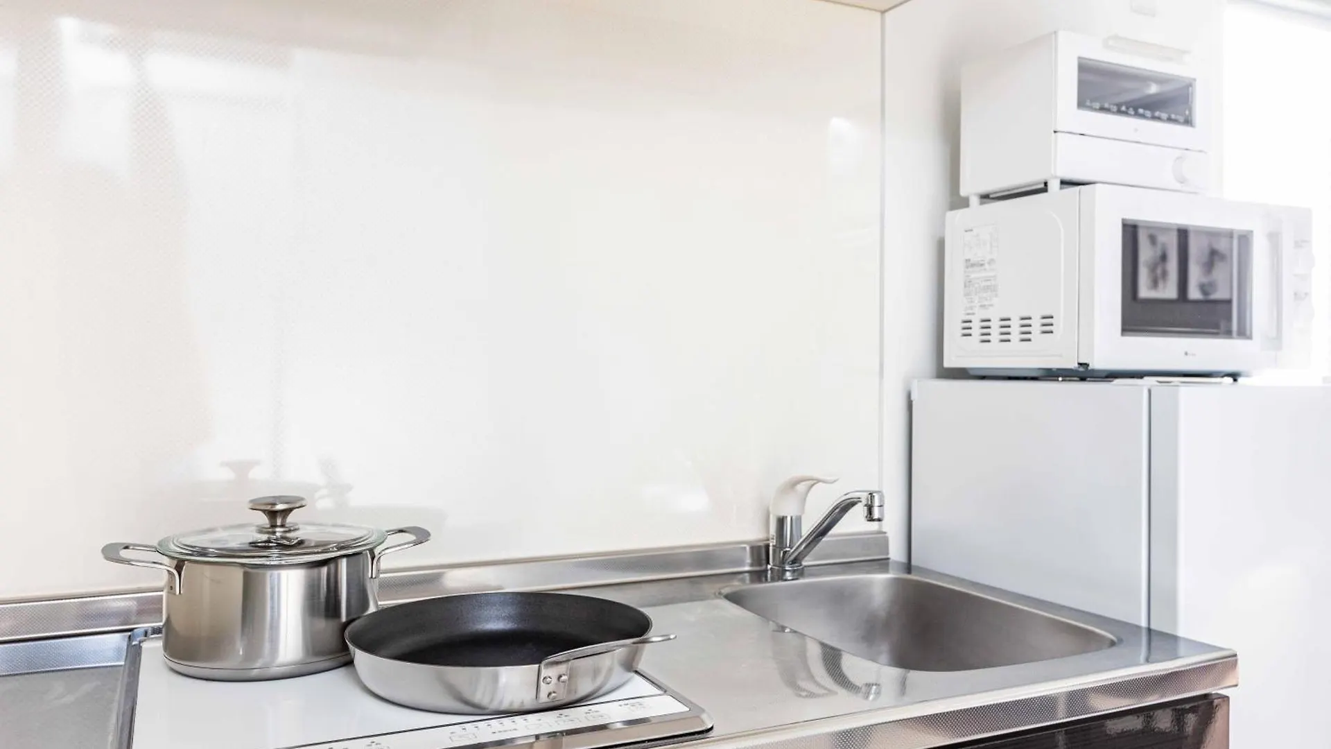 Ｍｅｌｌ－Ｔｈｅａｔｅｒ Ｒｅｓｏｒｔ Apartment Osaka 0*,