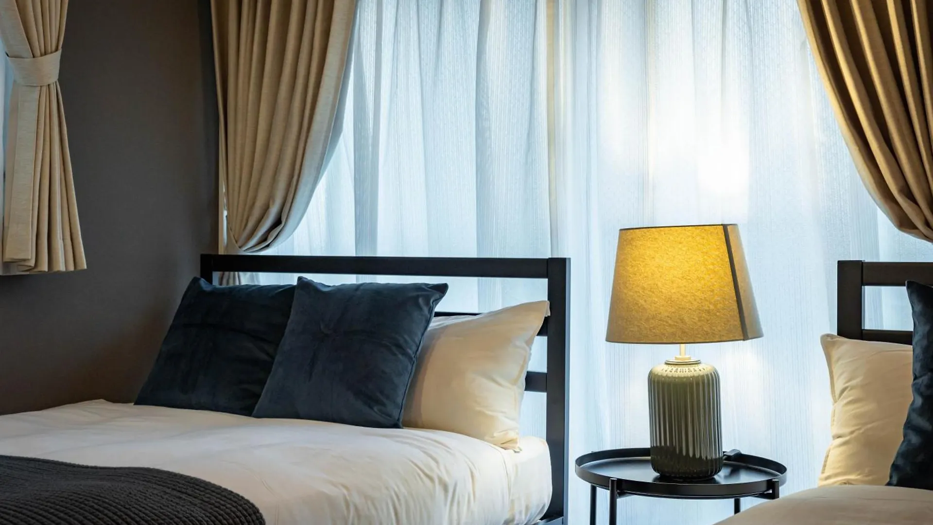 Ｍｅｌｌ－Ｔｈｅａｔｅｒ Ｒｅｓｏｒｔ Apartment Osaka
