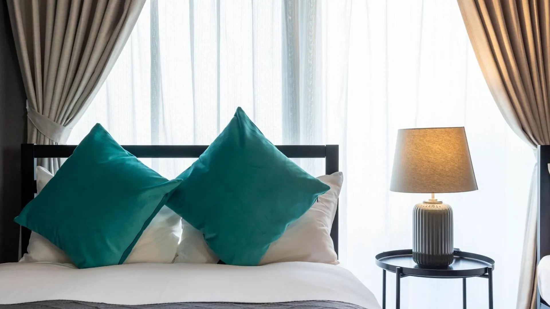Ｍｅｌｌ－Ｔｈｅａｔｅｒ Ｒｅｓｏｒｔ Apartment Osaka