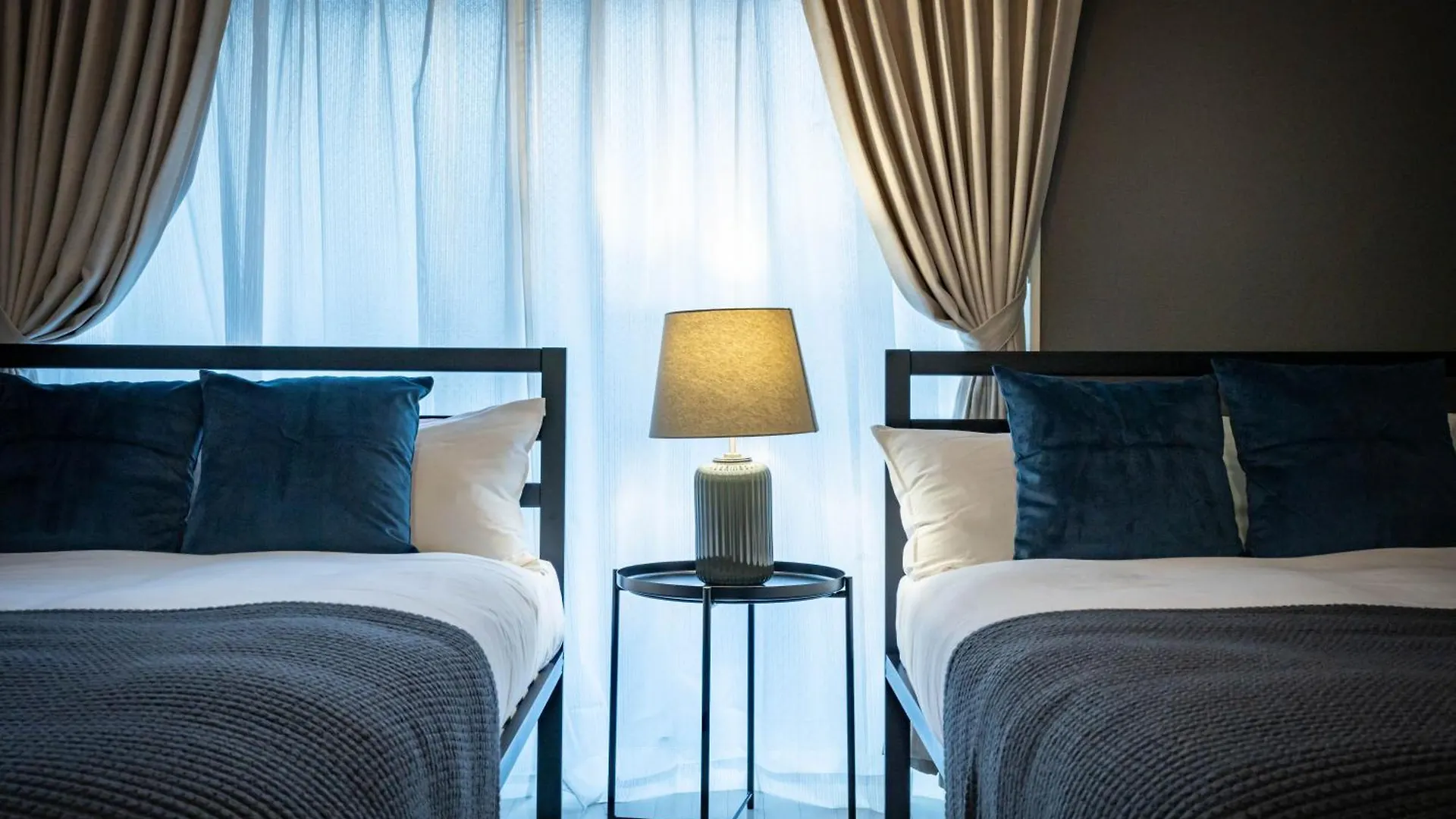 Ｍｅｌｌ－Ｔｈｅａｔｅｒ Ｒｅｓｏｒｔ Apartment Osaka