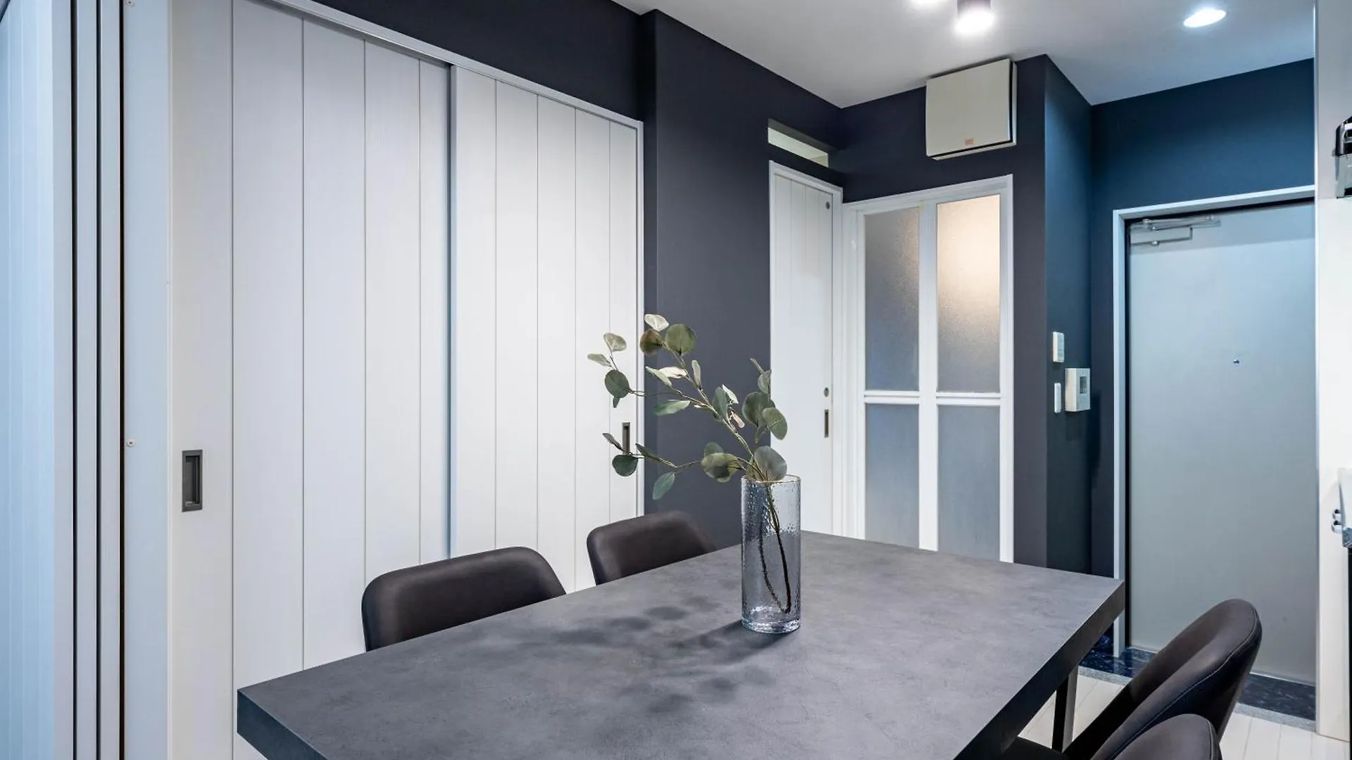 Ｍｅｌｌ－Ｔｈｅａｔｅｒ Ｒｅｓｏｒｔ Apartment Osaka