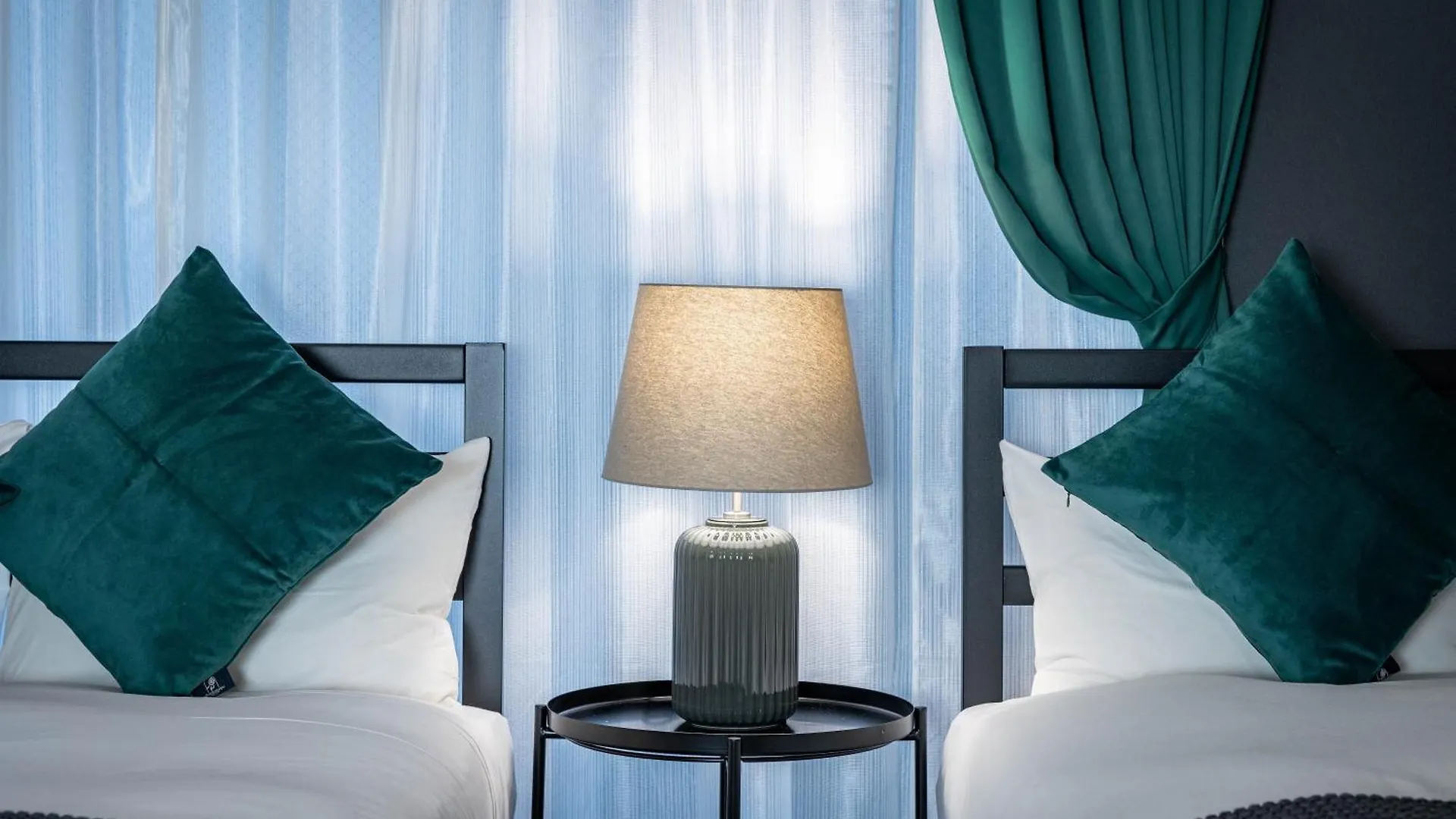 Ｍｅｌｌ－Ｔｈｅａｔｅｒ Ｒｅｓｏｒｔ Apartment Osaka Japan